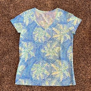 Lily Pulitzer V- Neck, Large